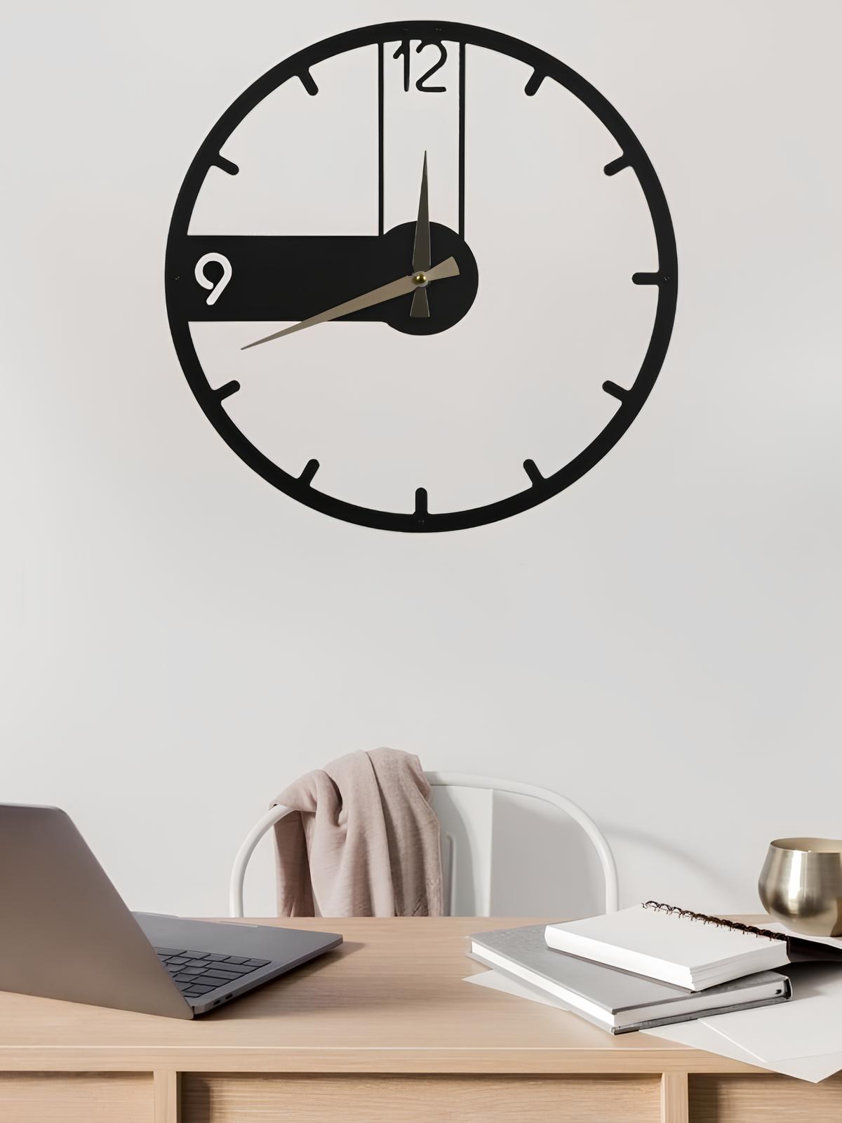 Modern 9/12 Yazılı Duvar Saati